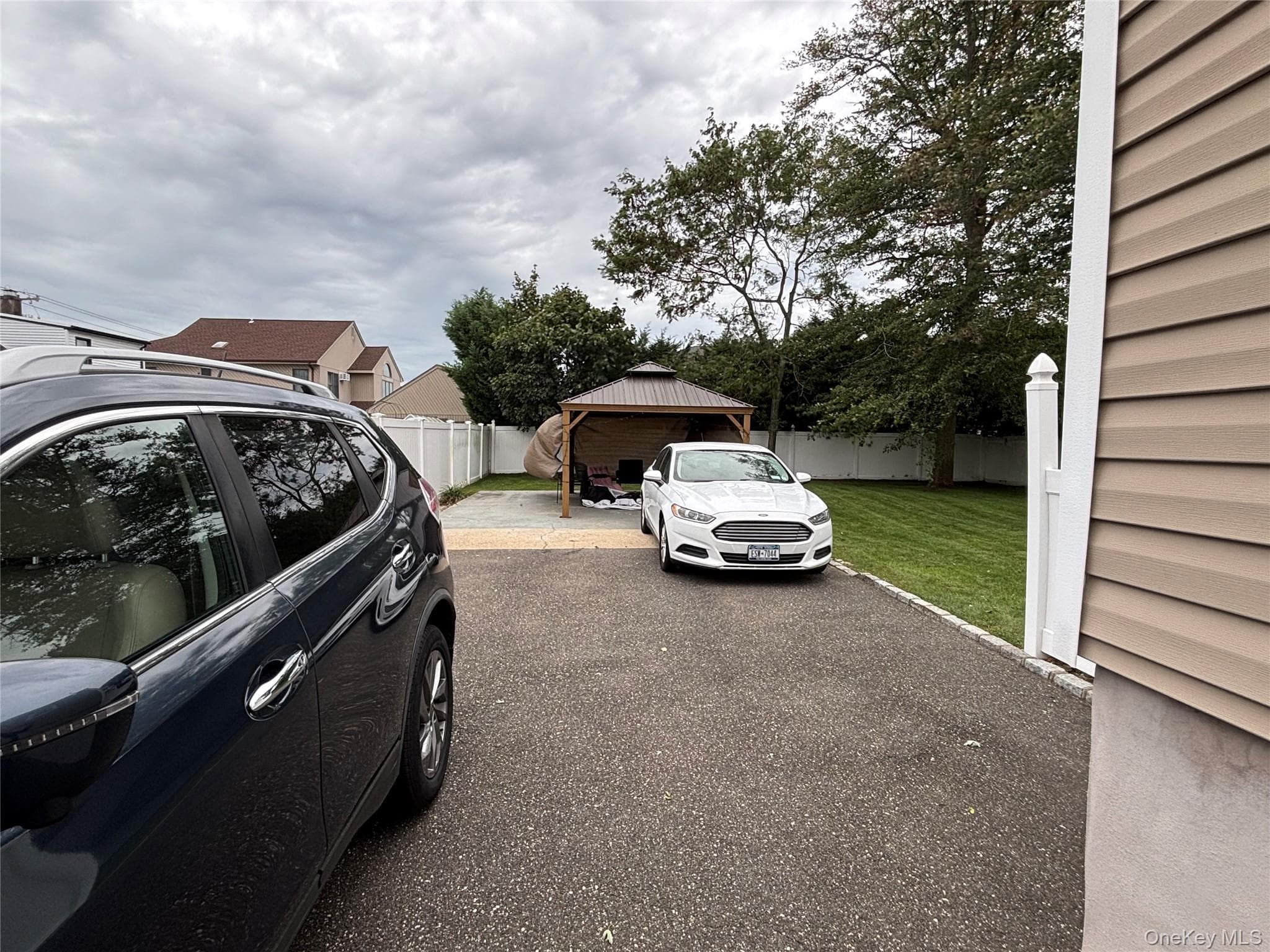 120 Lincoln Place thumbnail 8