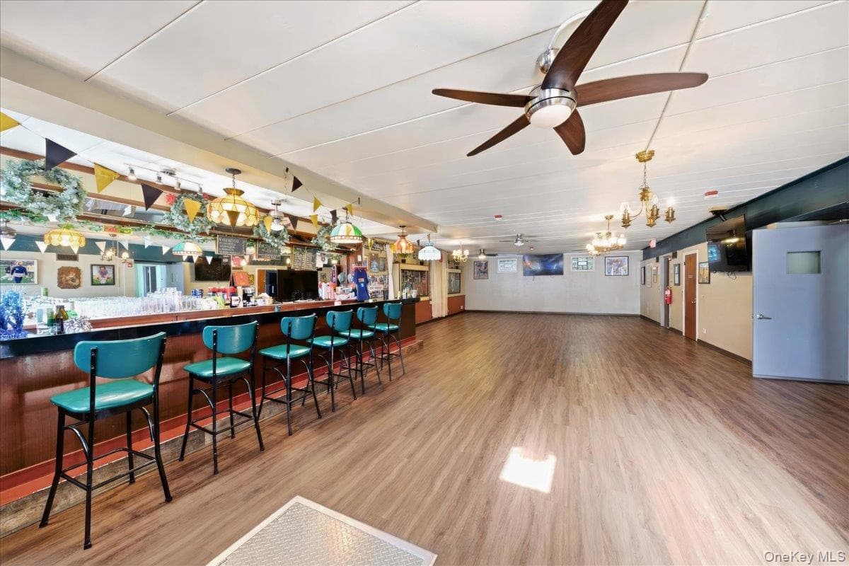 228 N Washington Street thumbnail 23