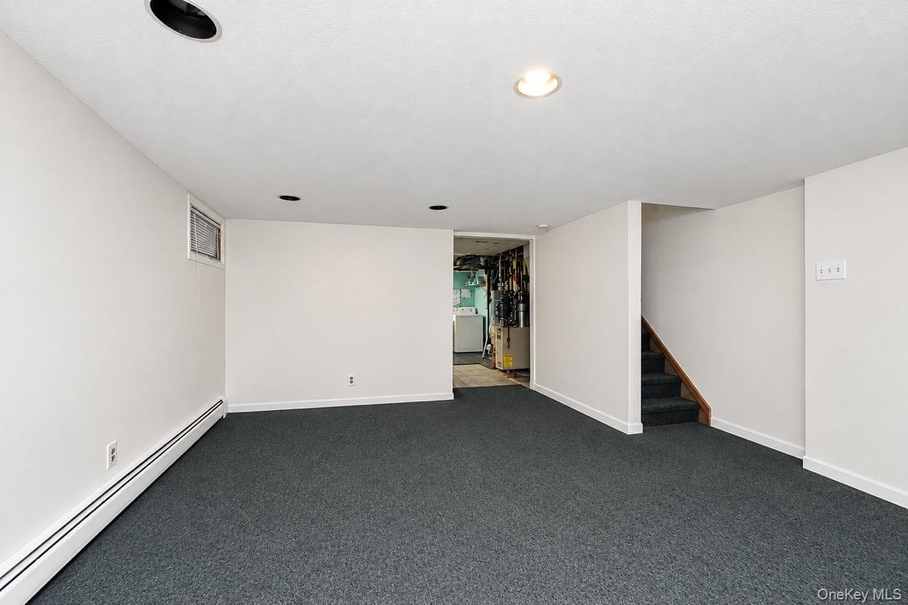 10 Hitchcock Avenue thumbnail 18