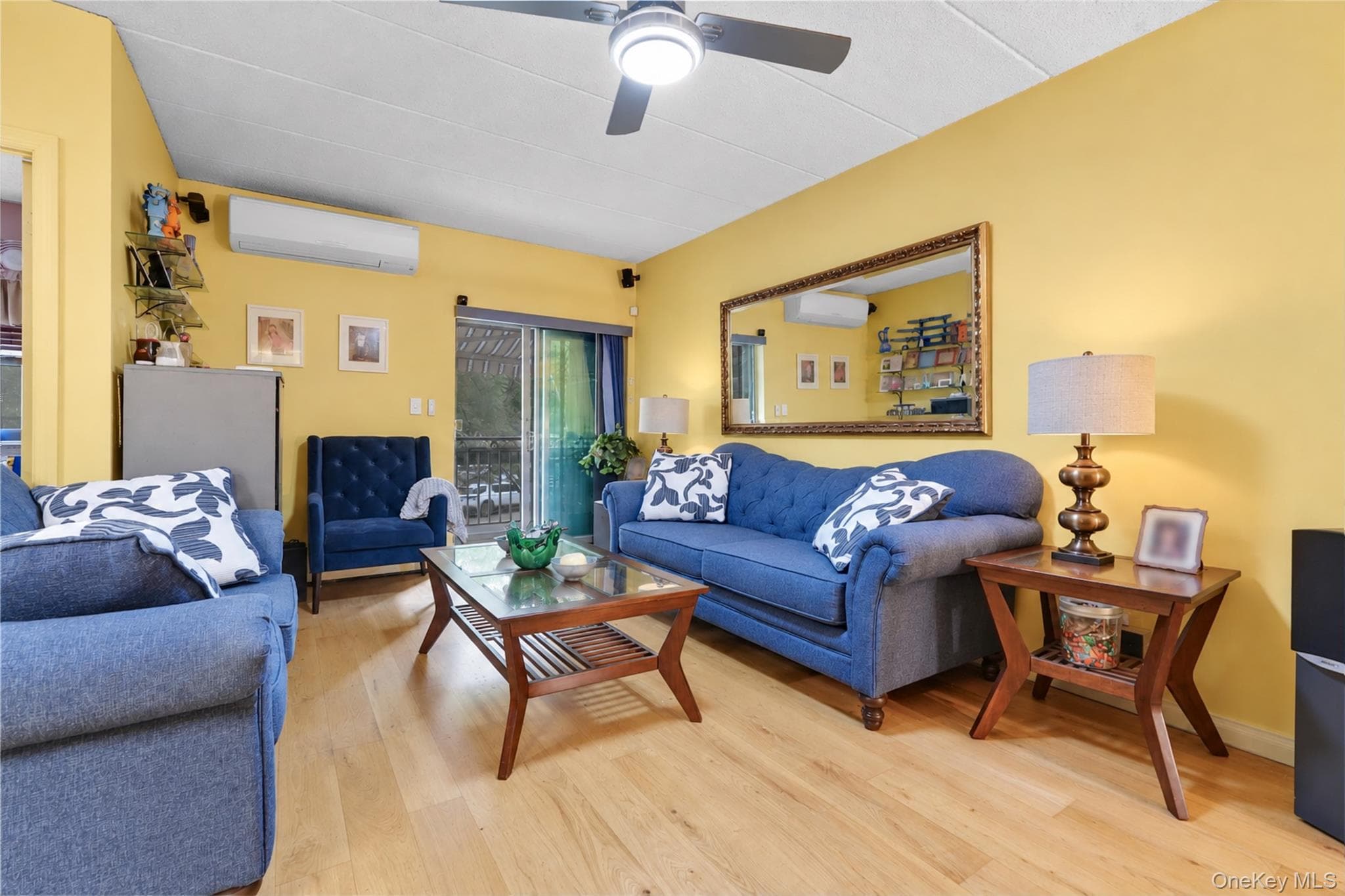 861 Home Street thumbnail 4