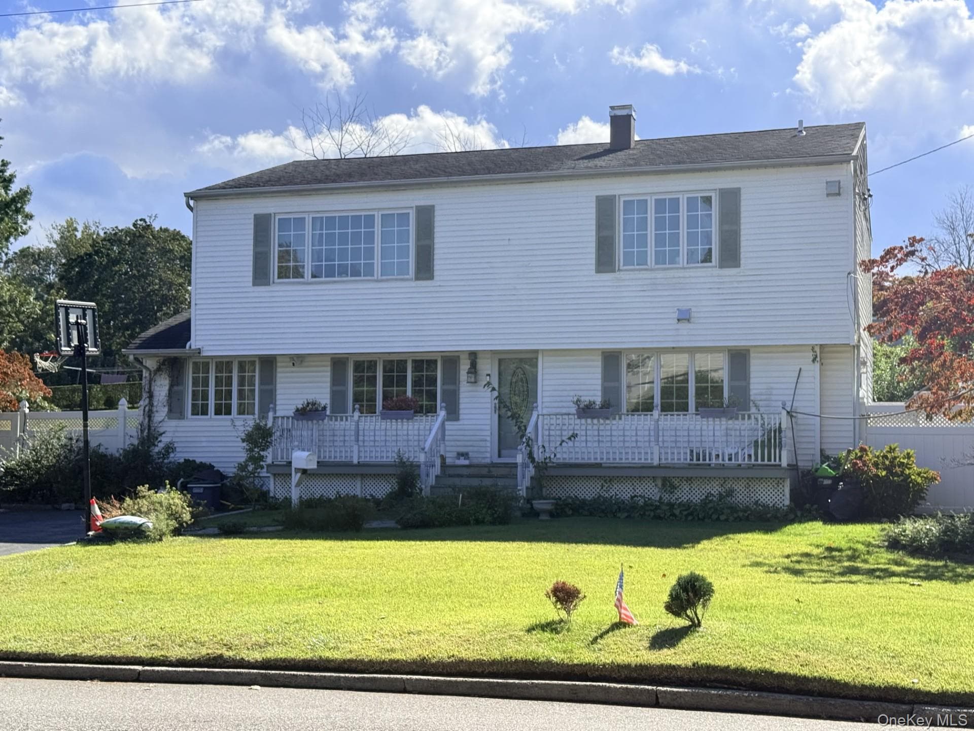 4 Longbow Lane photo 1