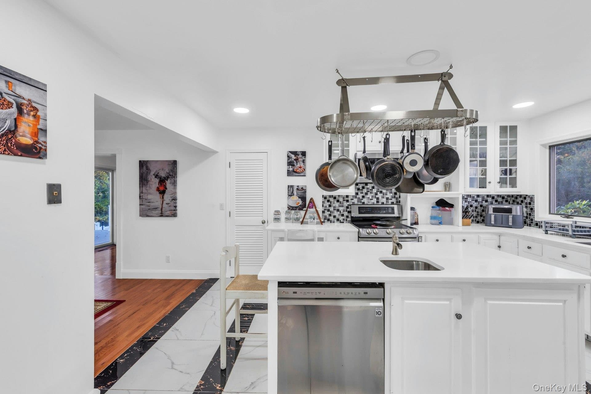 19 Bay Woods Drive thumbnail 18