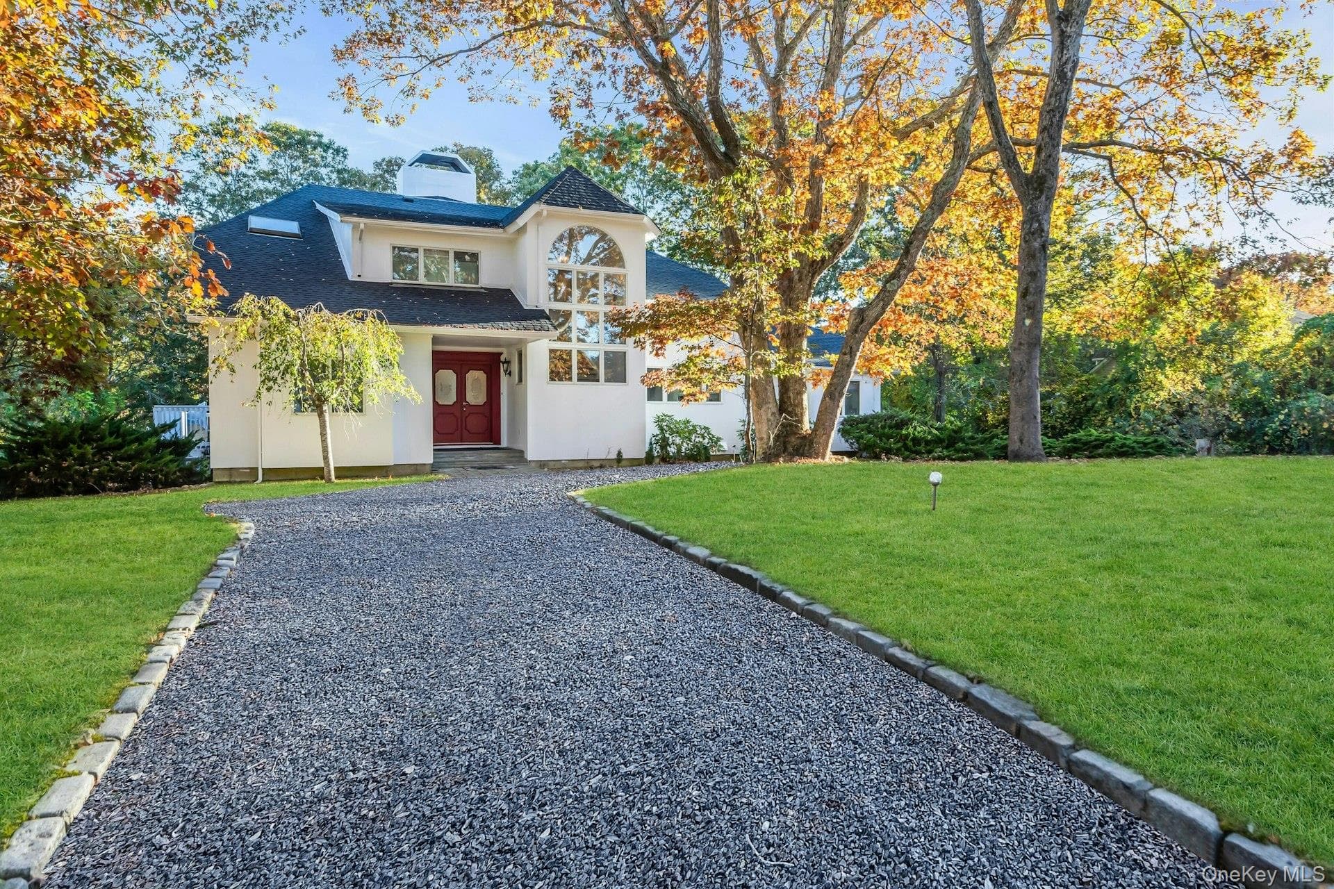 19 Bay Woods Drive thumbnail 2