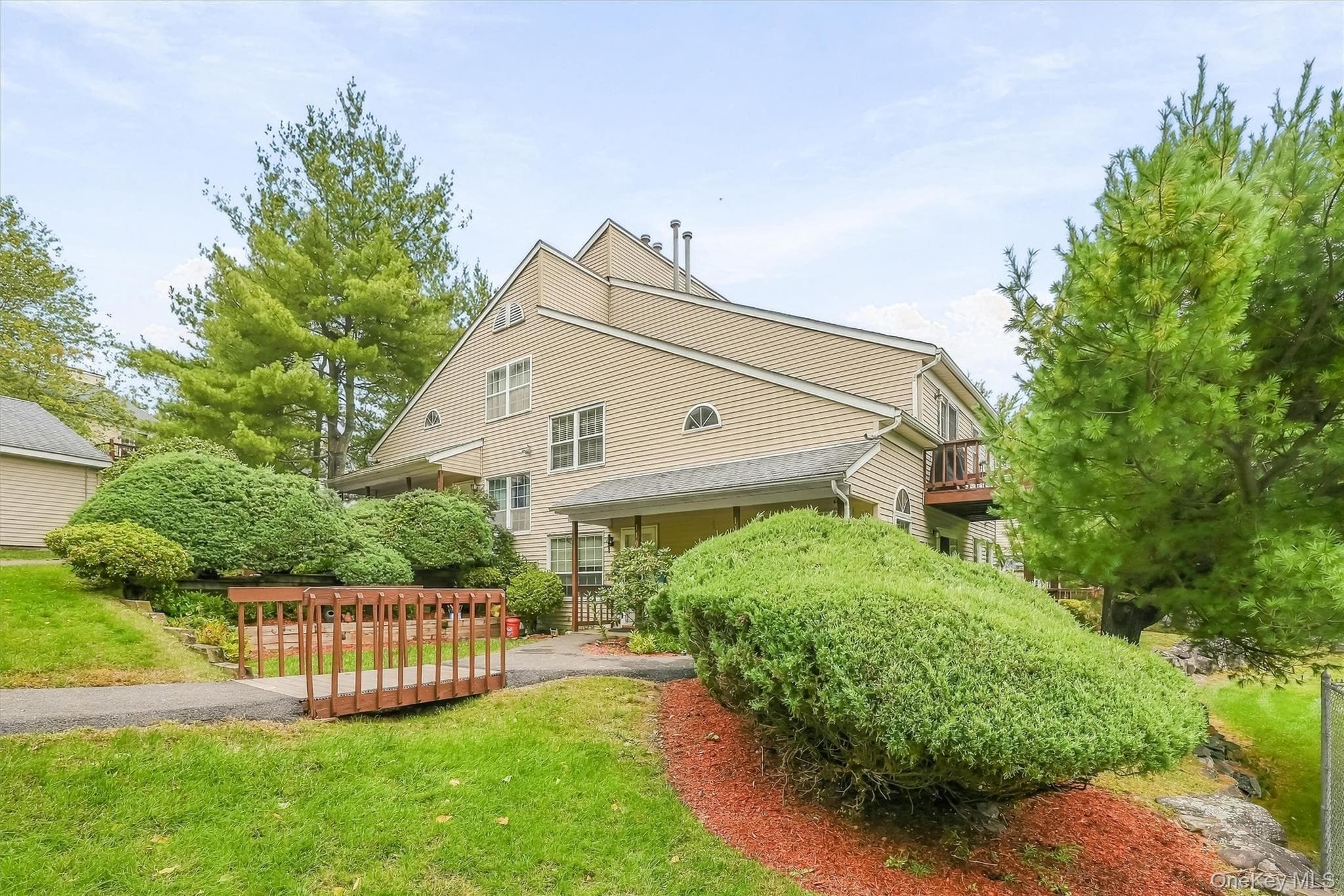 1108 Evergreen Court Unit: 65 thumbnail 3