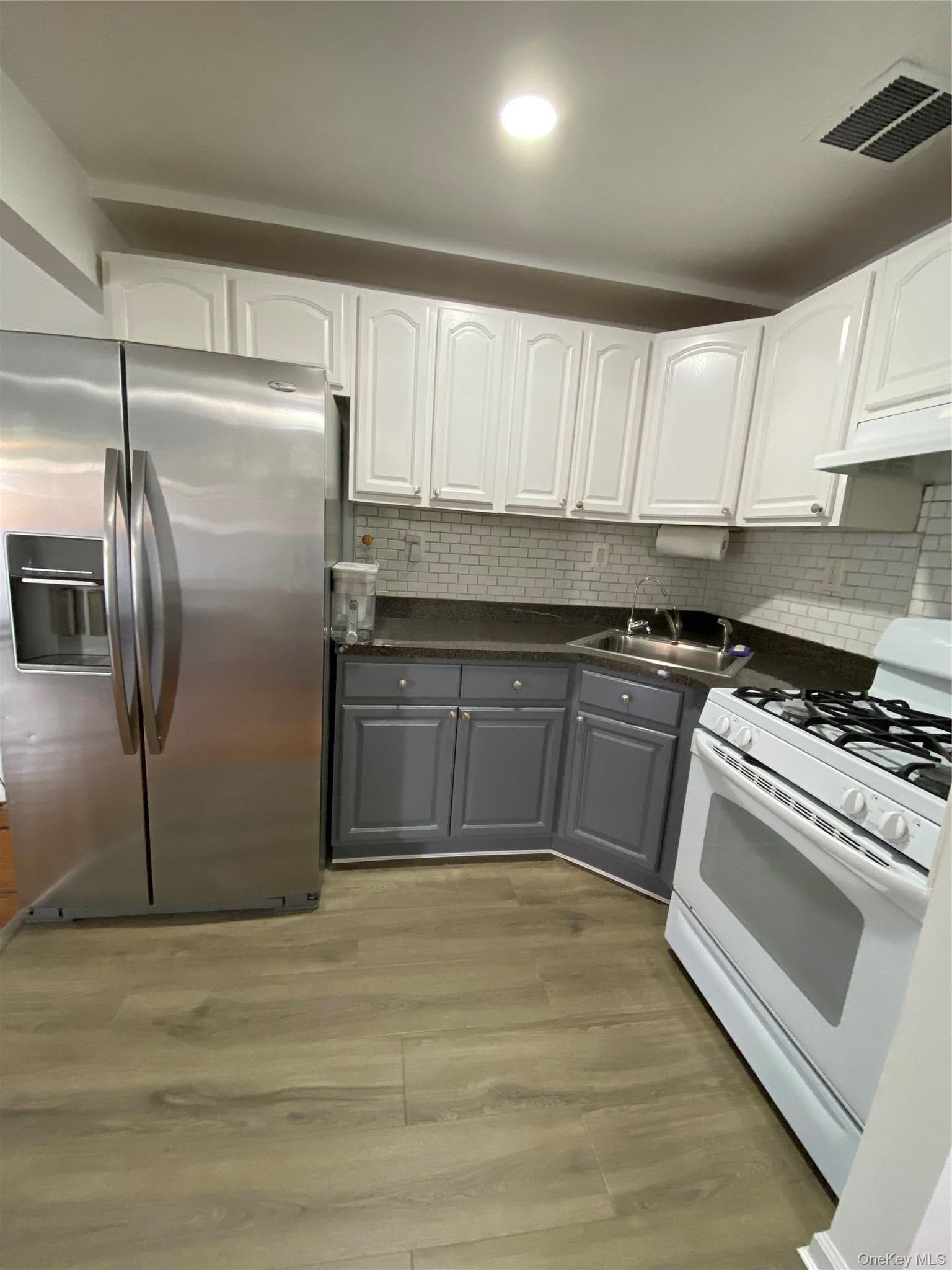 175 Beach 29th Street thumbnail 13