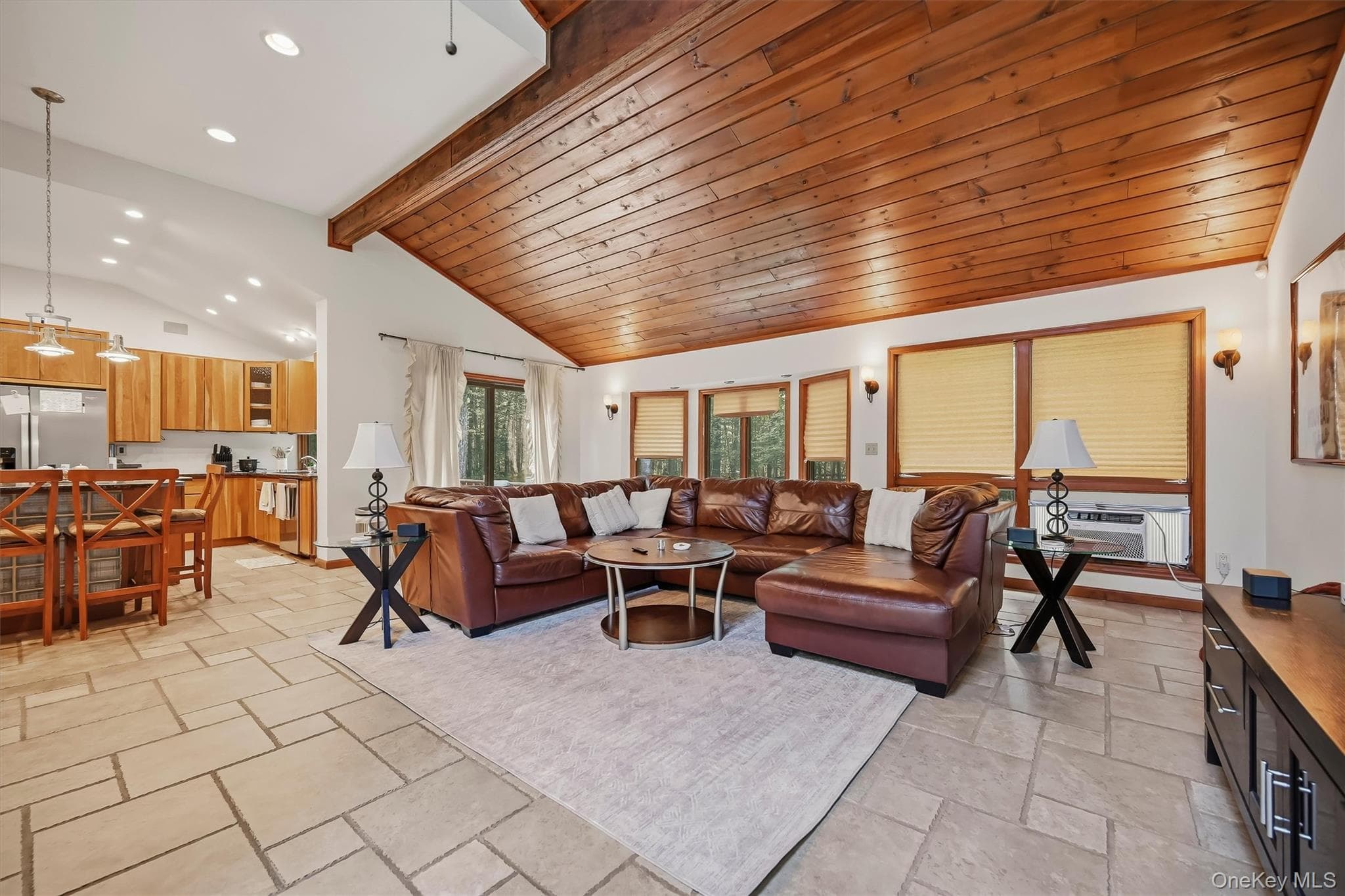 441 Burlingham Road thumbnail 10