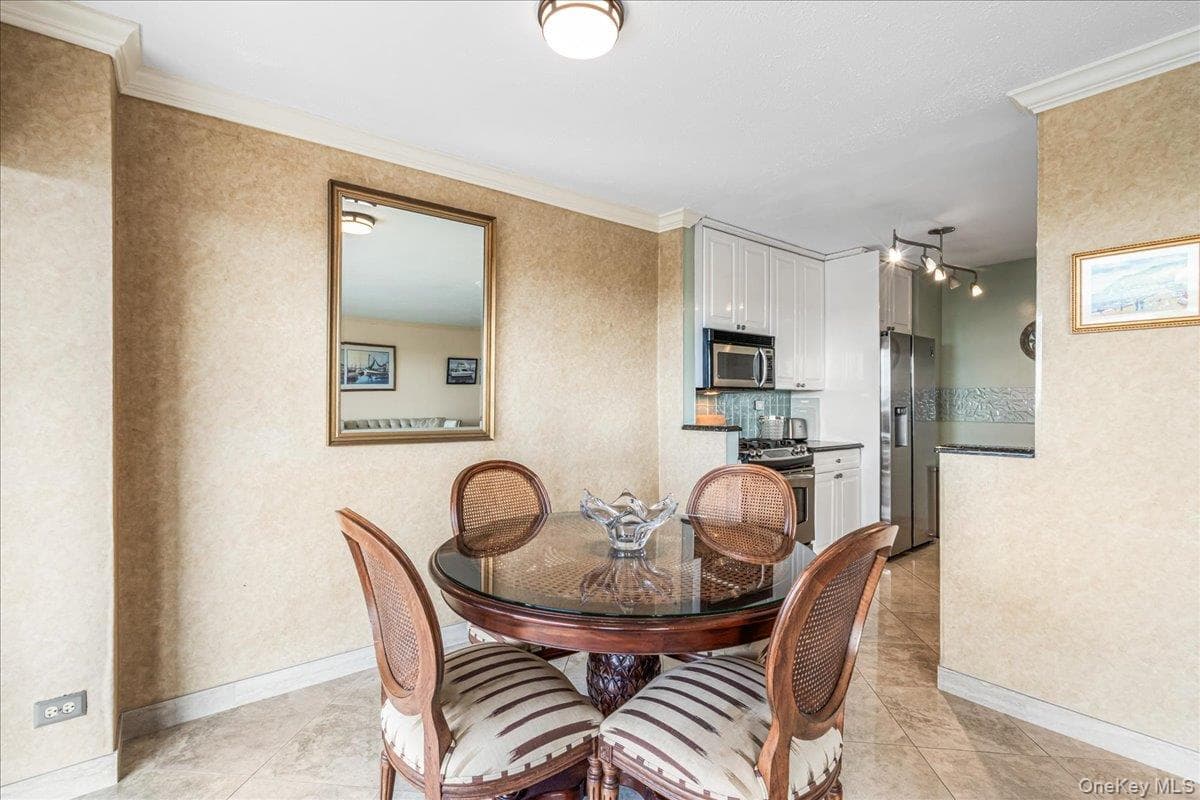 17-85 215th Street Unit: 14D thumbnail 9