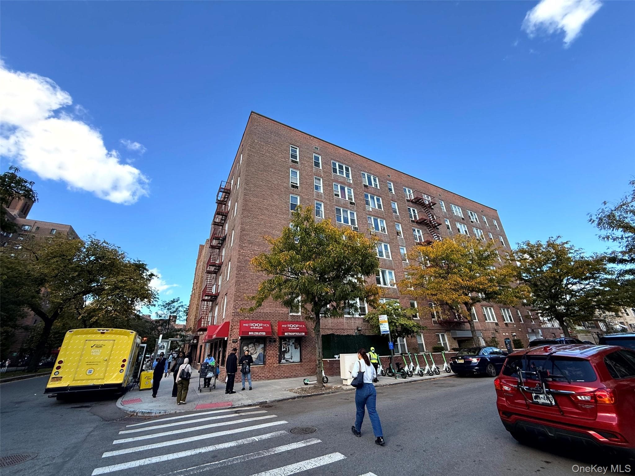 1332 Metropolitan Avenue Unit: 6K, Bronx