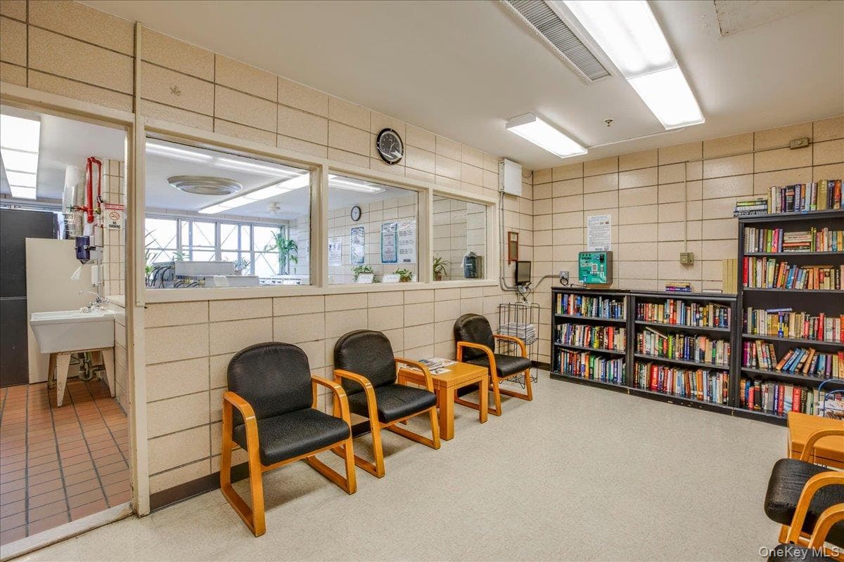 17-85 215th Street Unit: 16H thumbnail 37