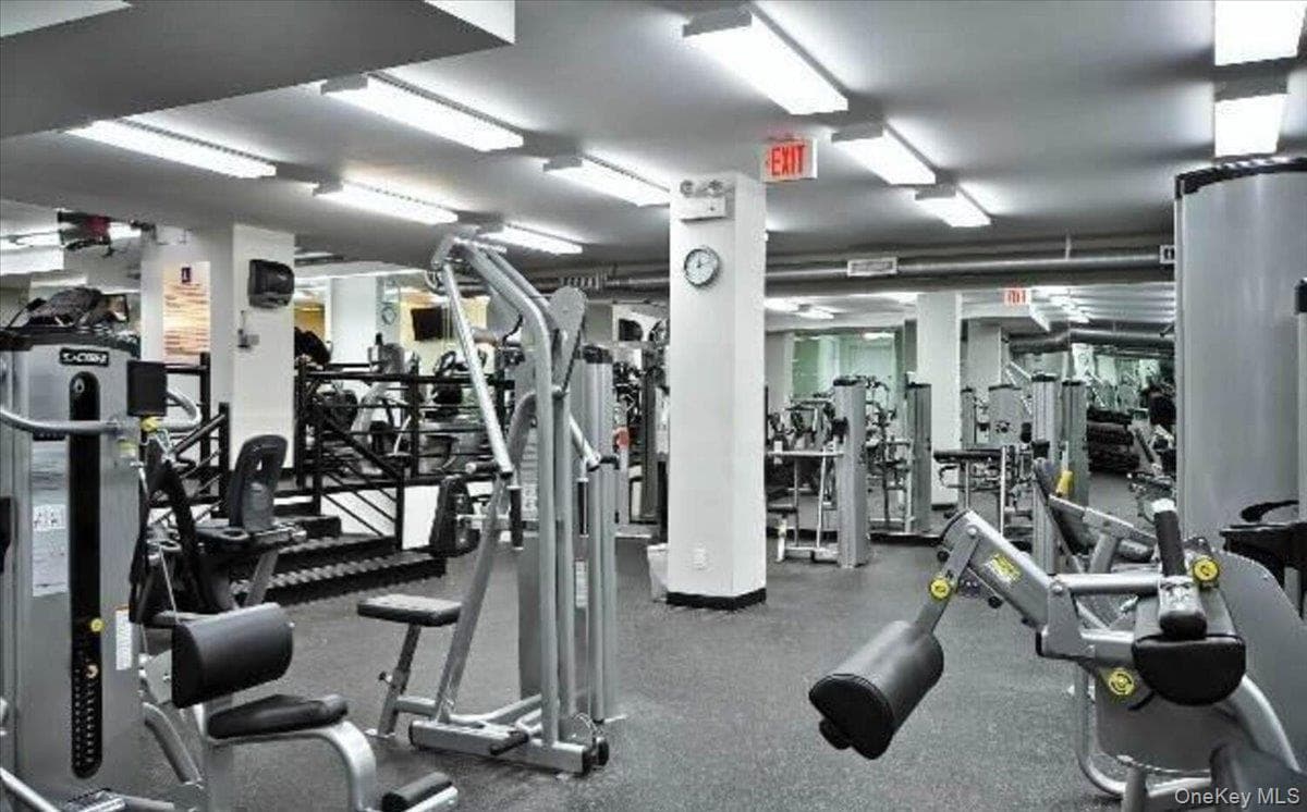 17-85 215th Street Unit: 16H thumbnail 40