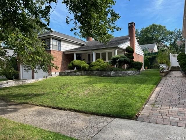 222-44 Garland Drive thumbnail 3