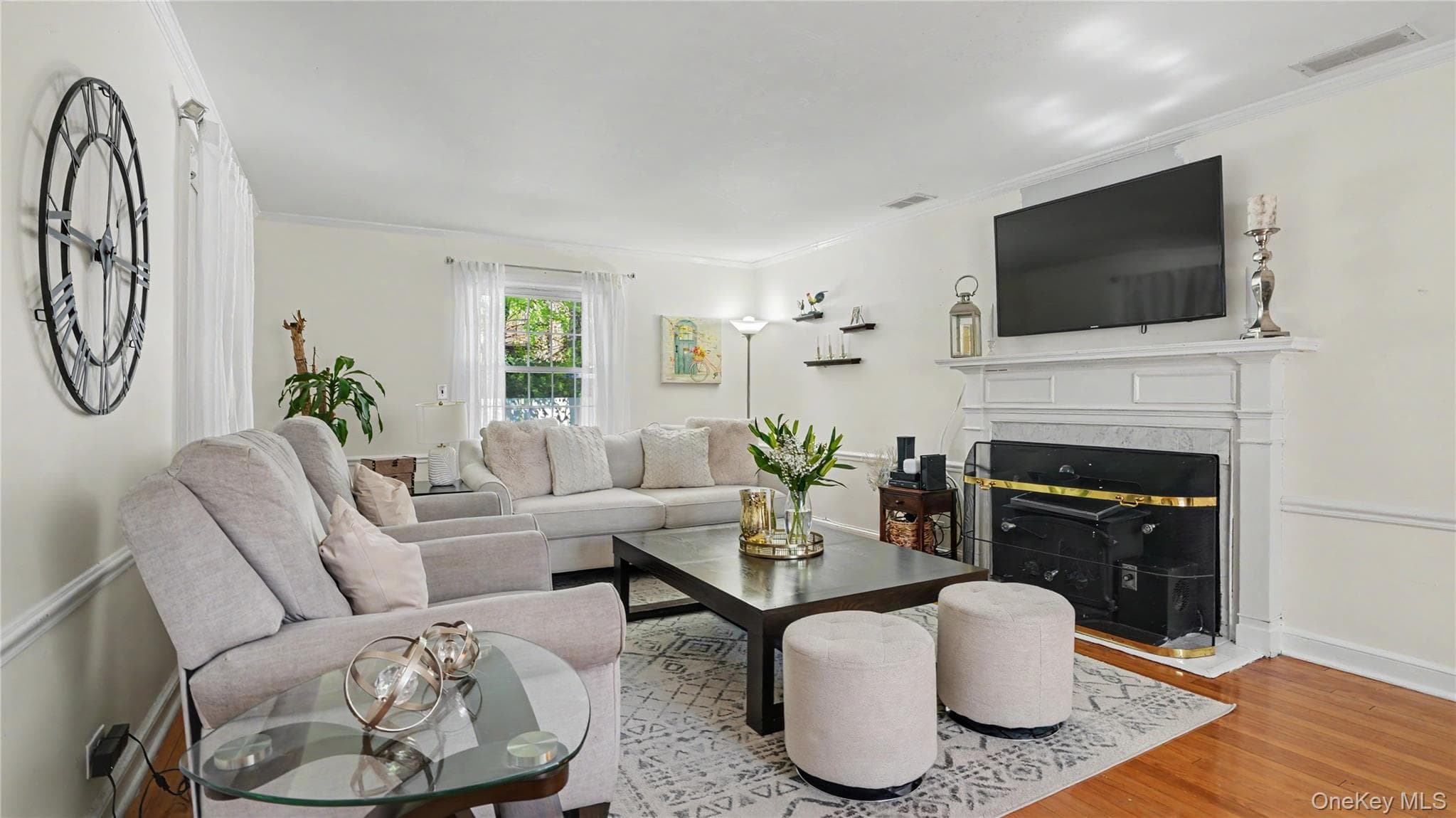 370 Summit Avenue thumbnail 4