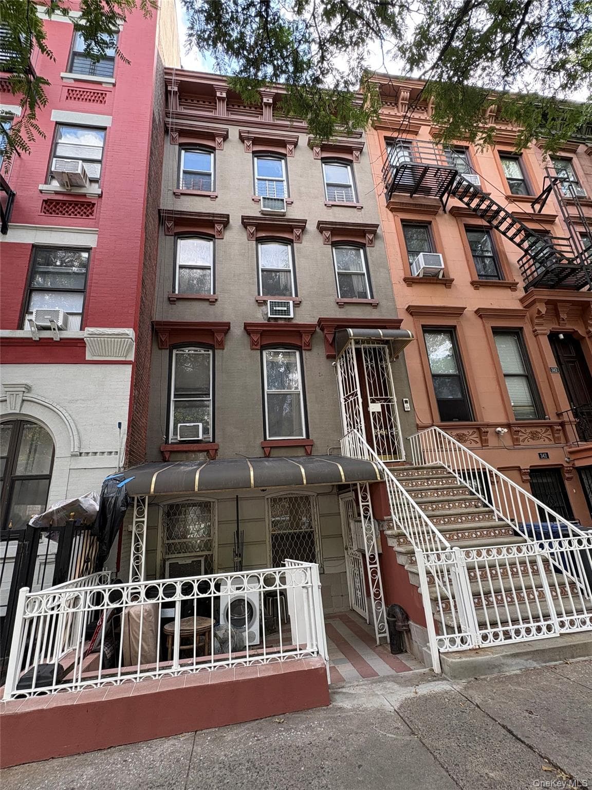 344 E 120th Street, New York (manhattan)