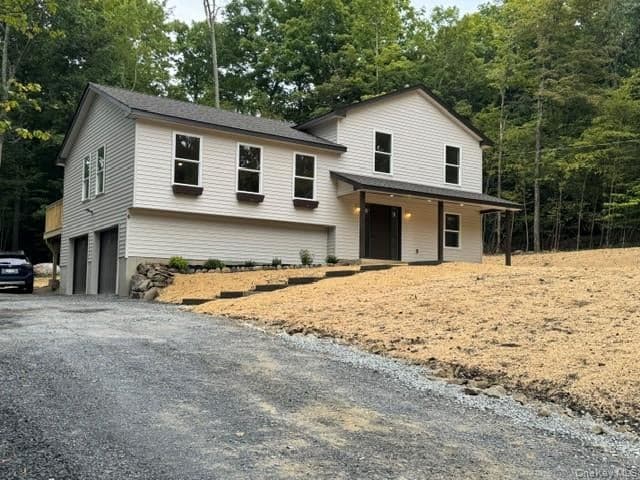 9 Union School Road, Montgomery
