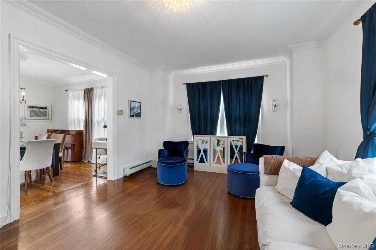 1051 Roselle Place thumbnail 8