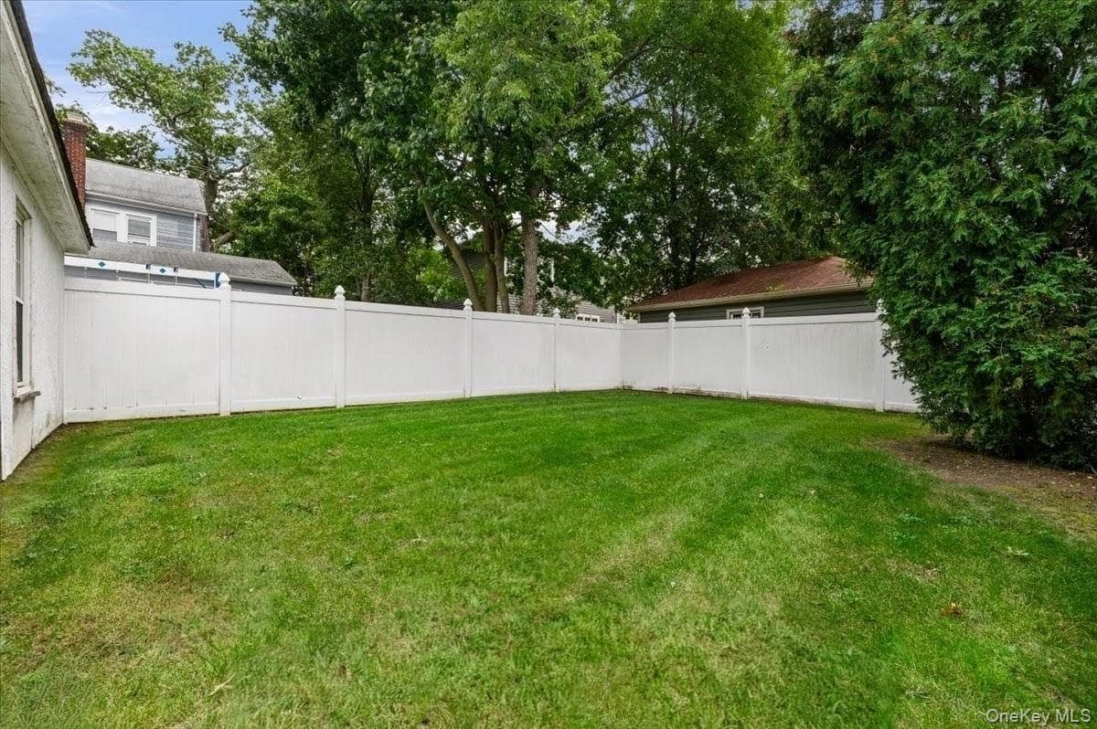 1051 Roselle Place thumbnail 25