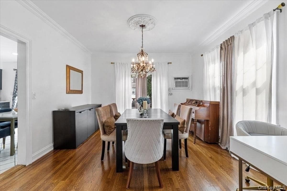 1051 Roselle Place thumbnail 9