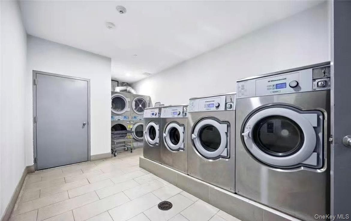 15815 Union Turnpike Unit: 402N thumbnail 7