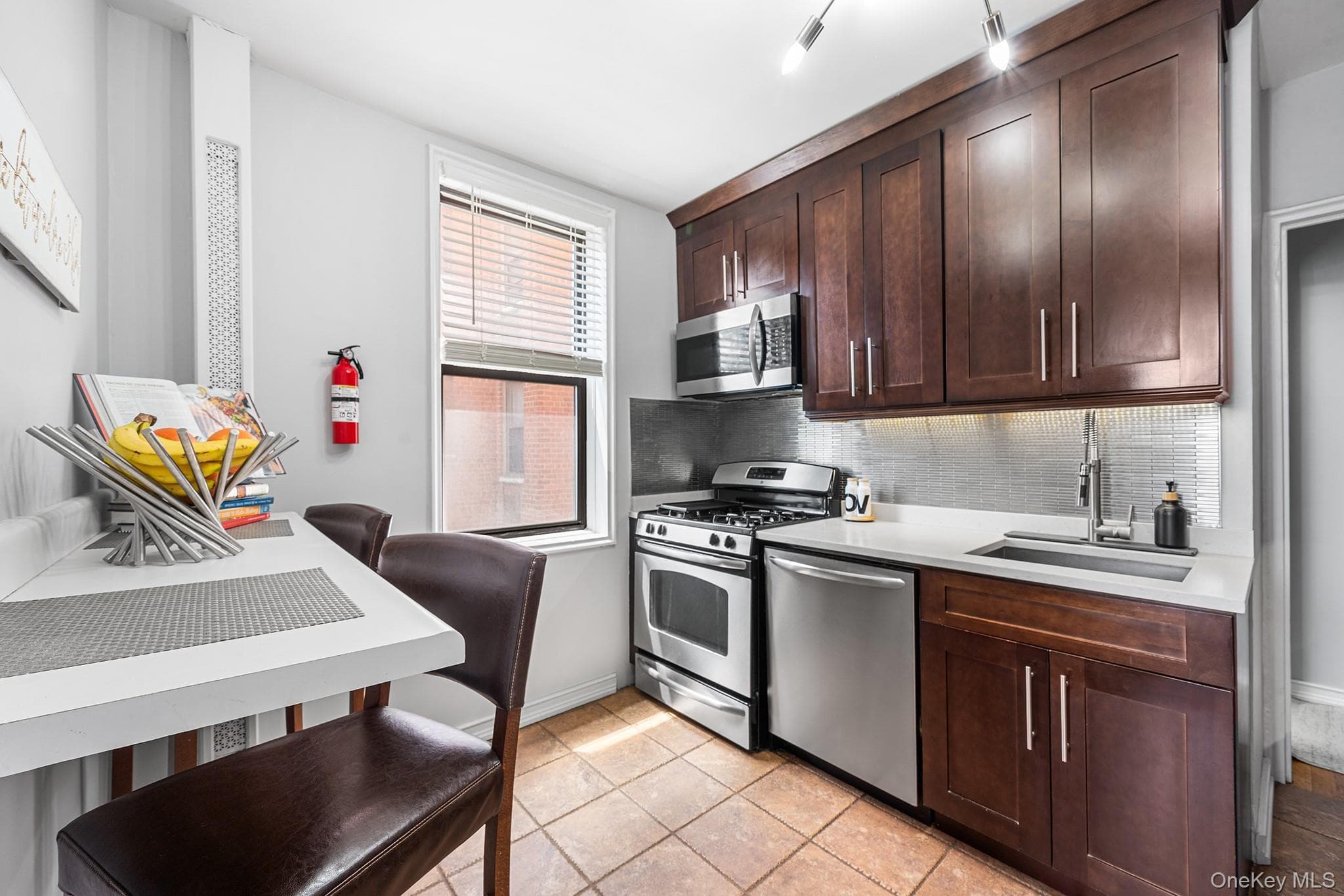 555 Bronx River Road Unit: 3P thumbnail 7