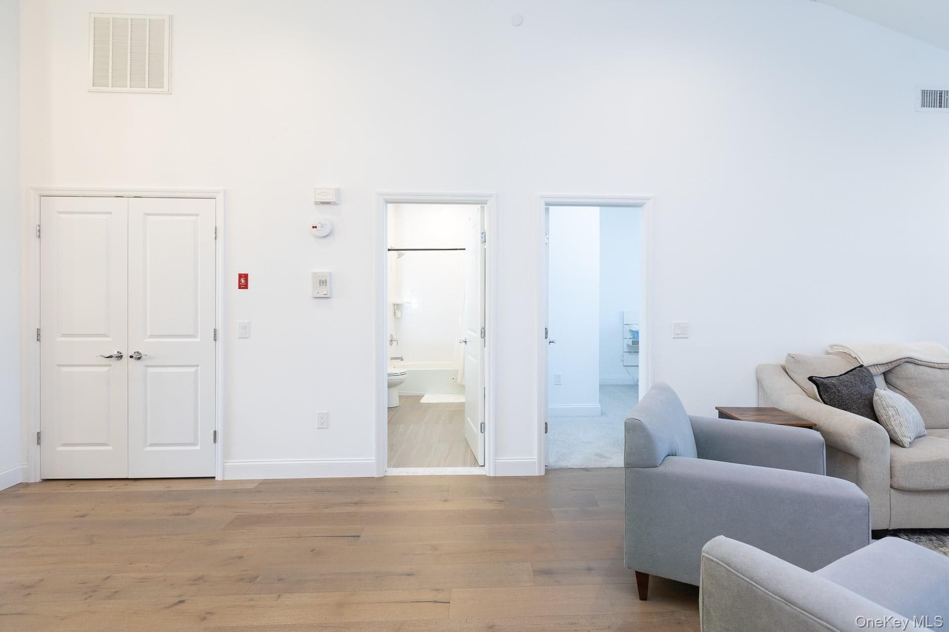 45 Grace Hall Lane thumbnail 7