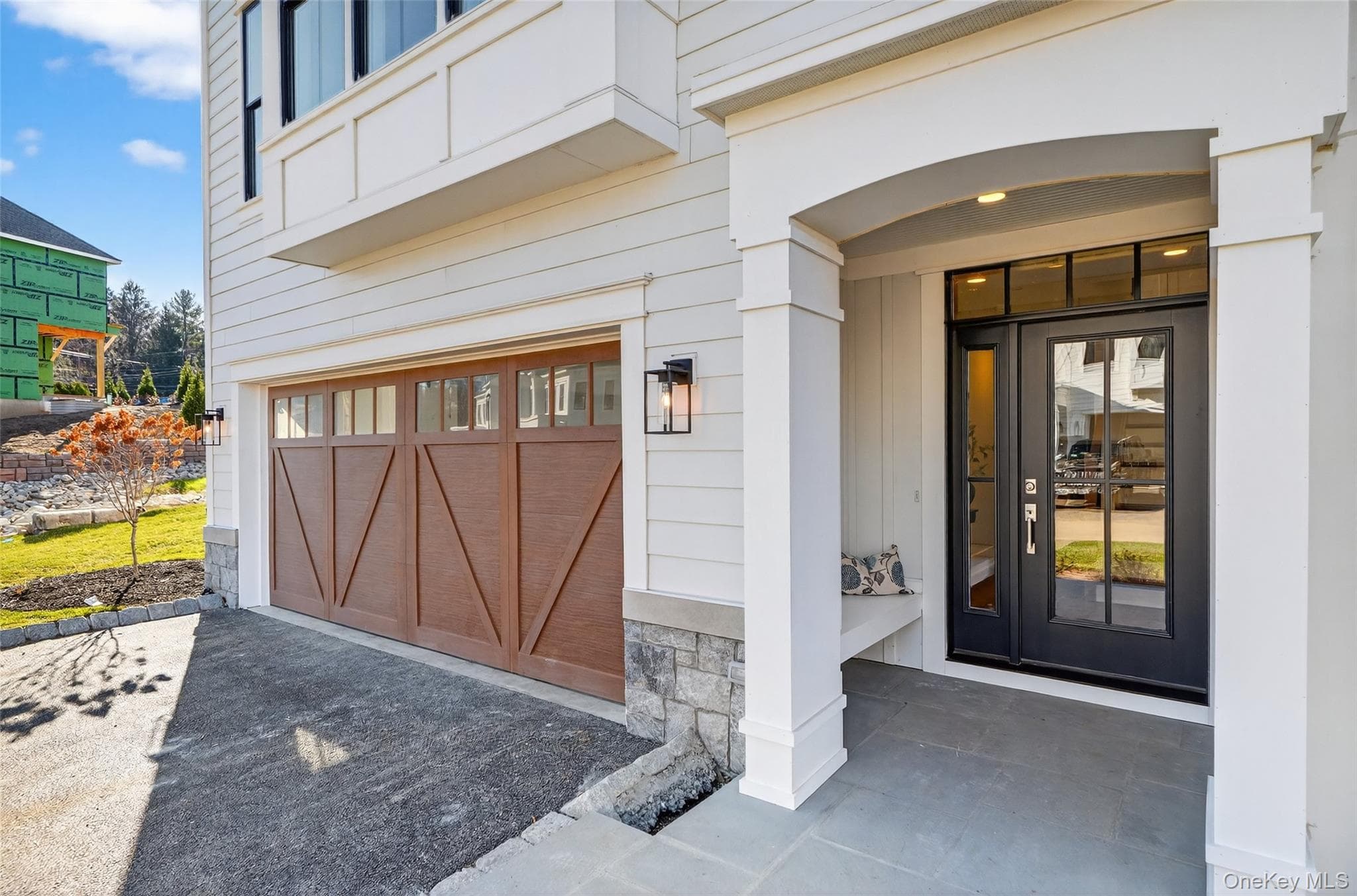 1815 Soundview Court thumbnail 3