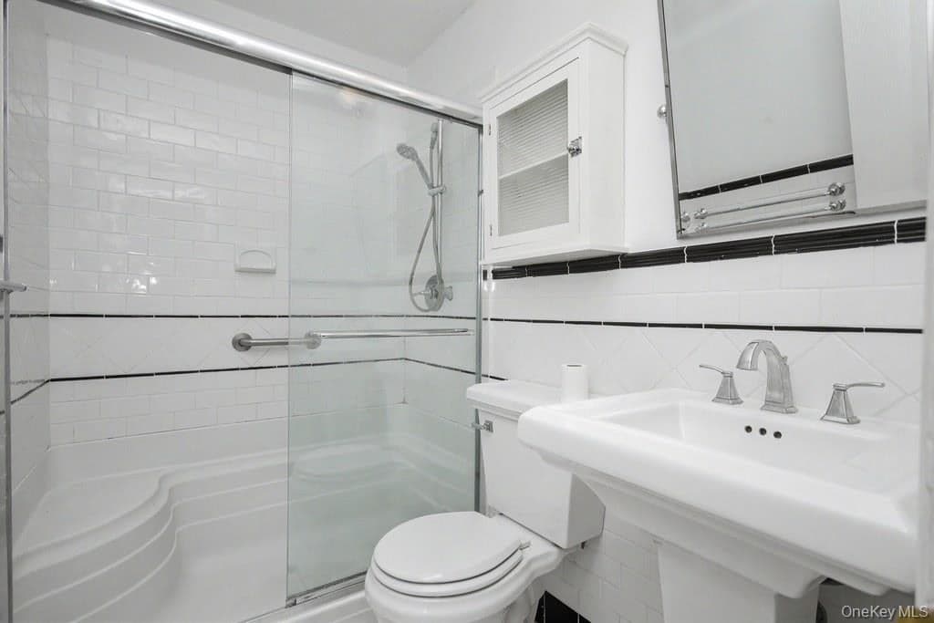 969 Sierra Vista Lane thumbnail 21