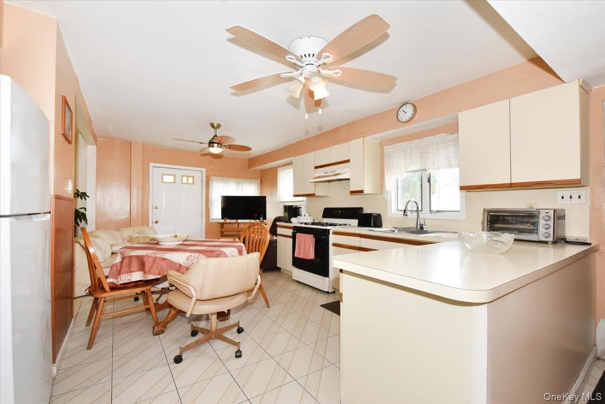 403 Oak Street thumbnail 12