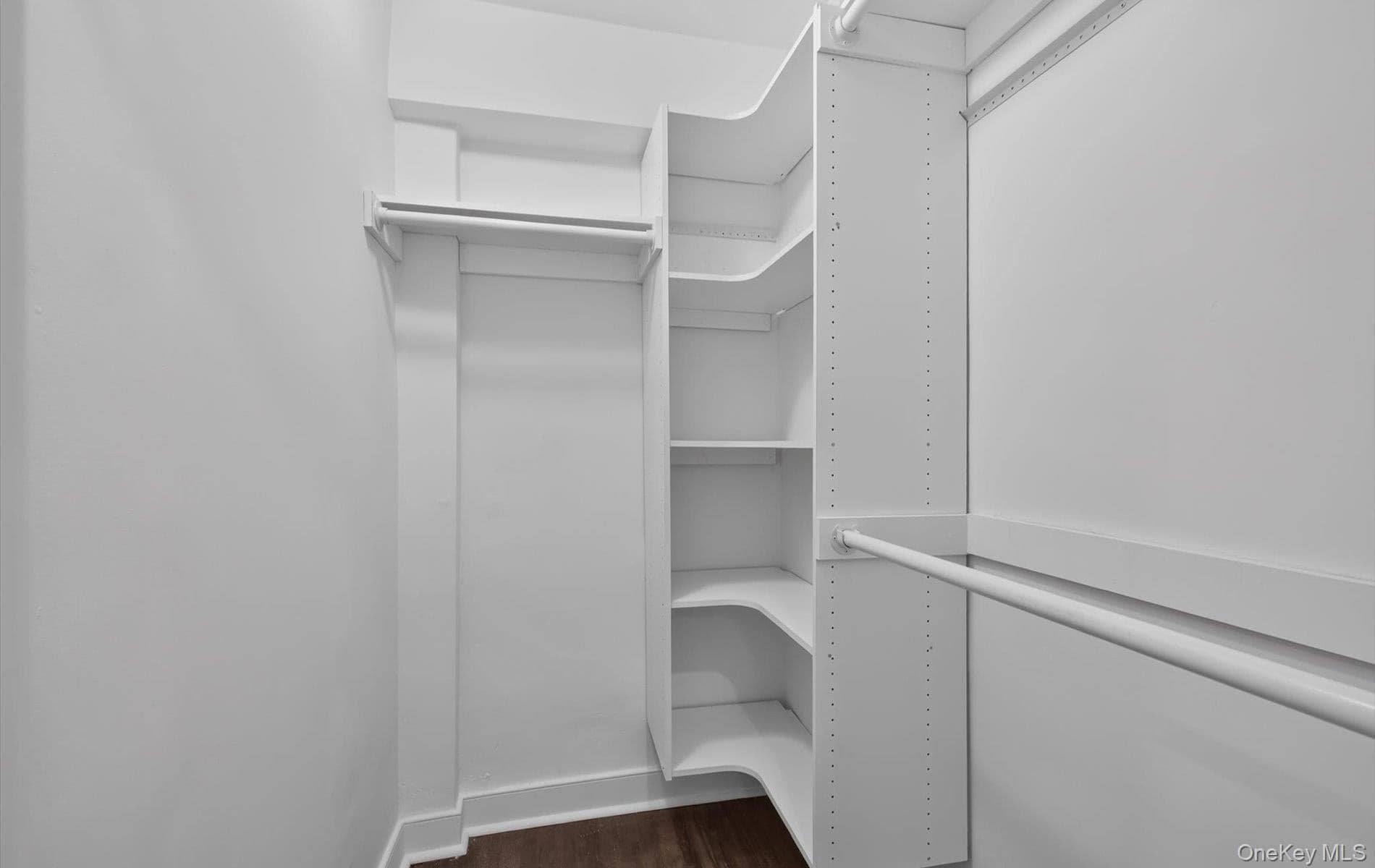 4 Birchwood Court Unit: 4G thumbnail 32