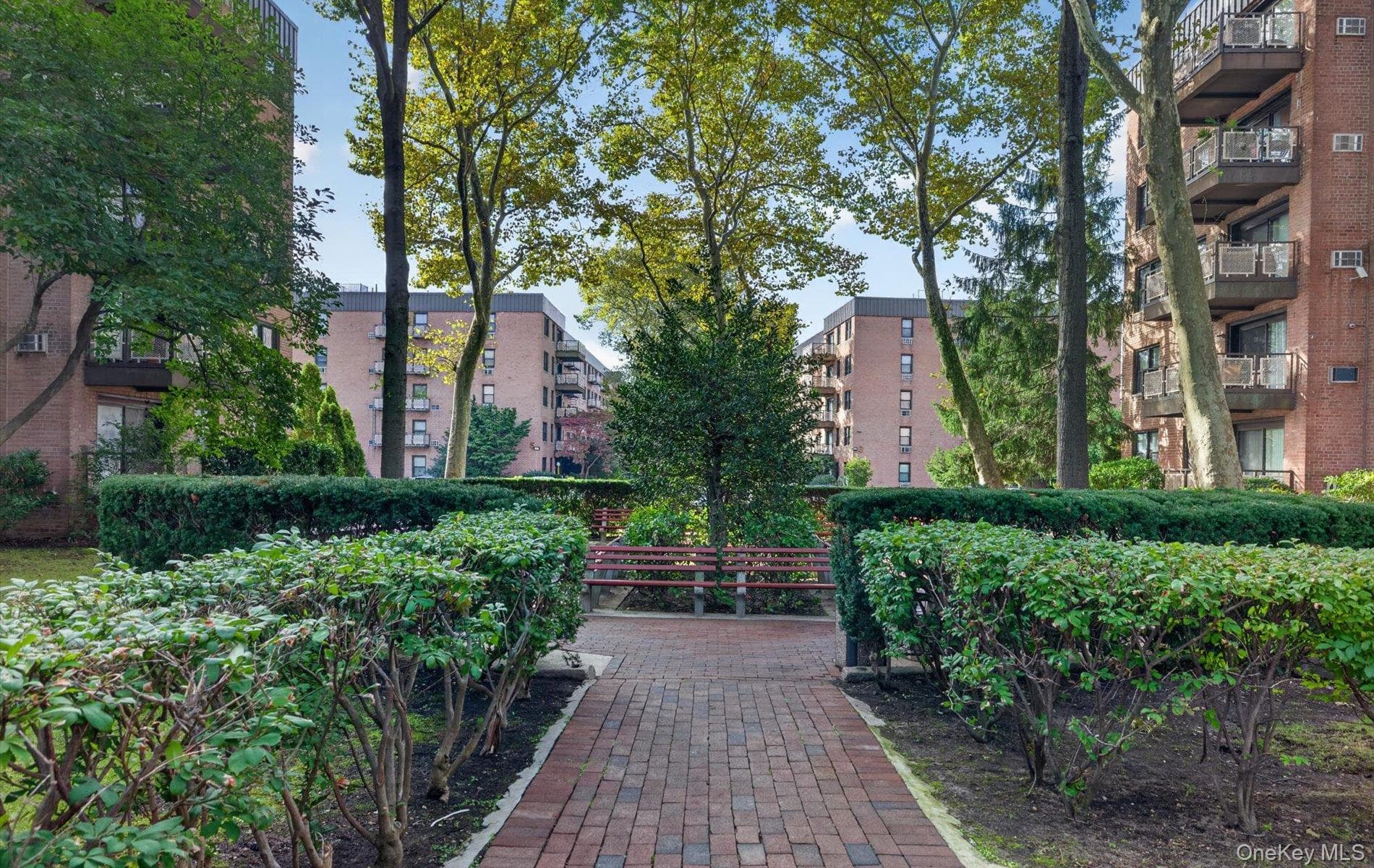 4 Birchwood Court Unit: 4G thumbnail 5