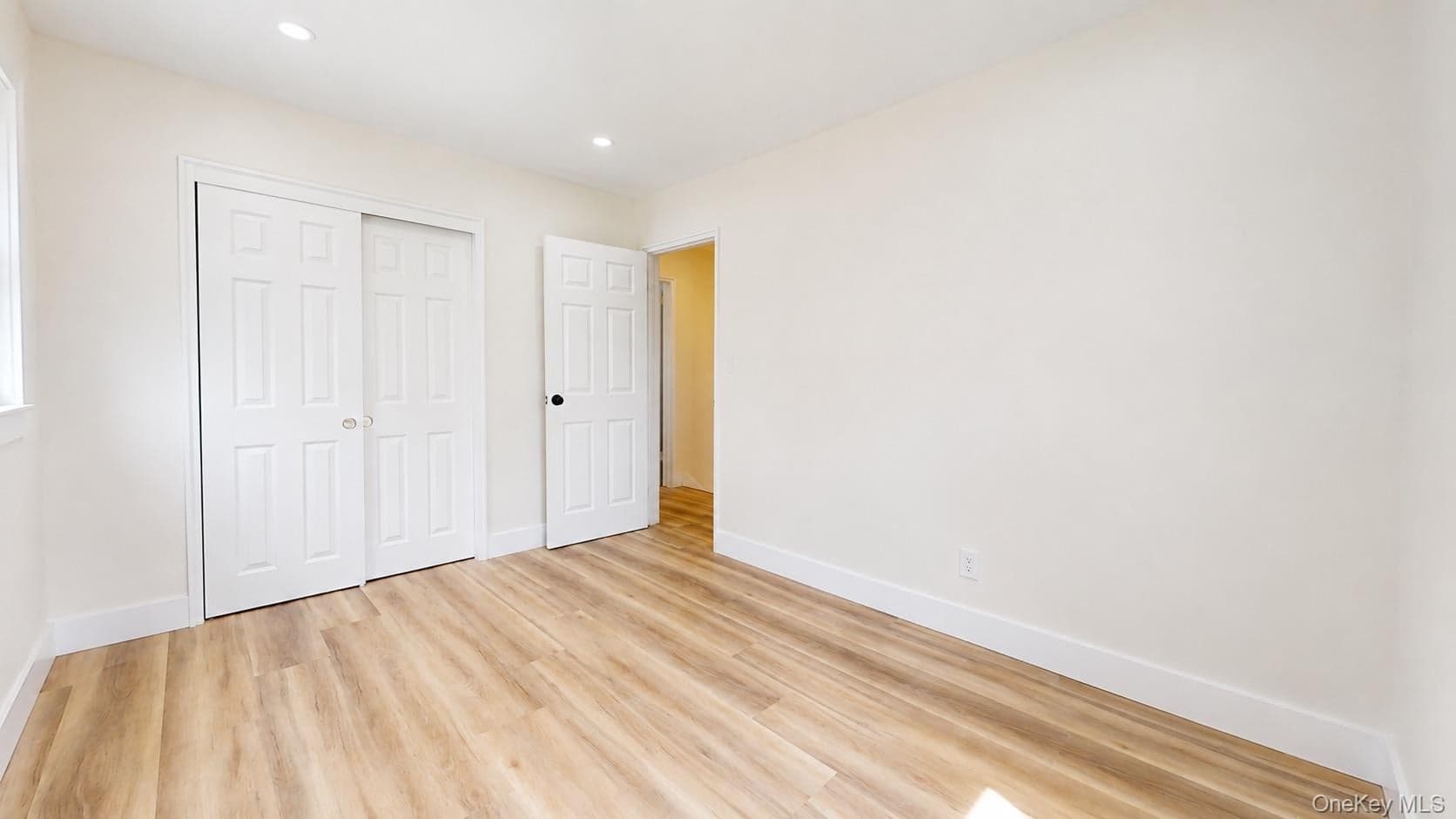 984 Hayes Street thumbnail 23