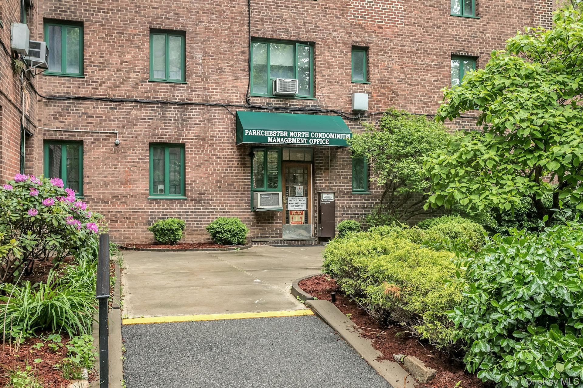 1579 Metropolitan Avenue Unit: 3B thumbnail 7