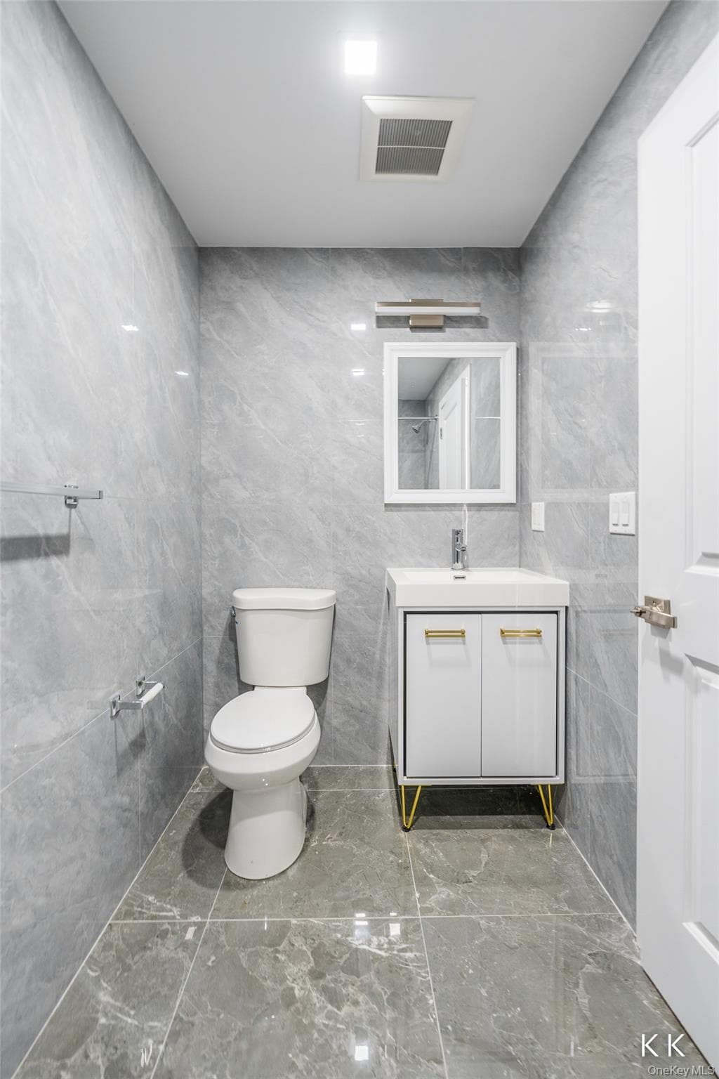 941 57th Street Unit: 1A thumbnail 4