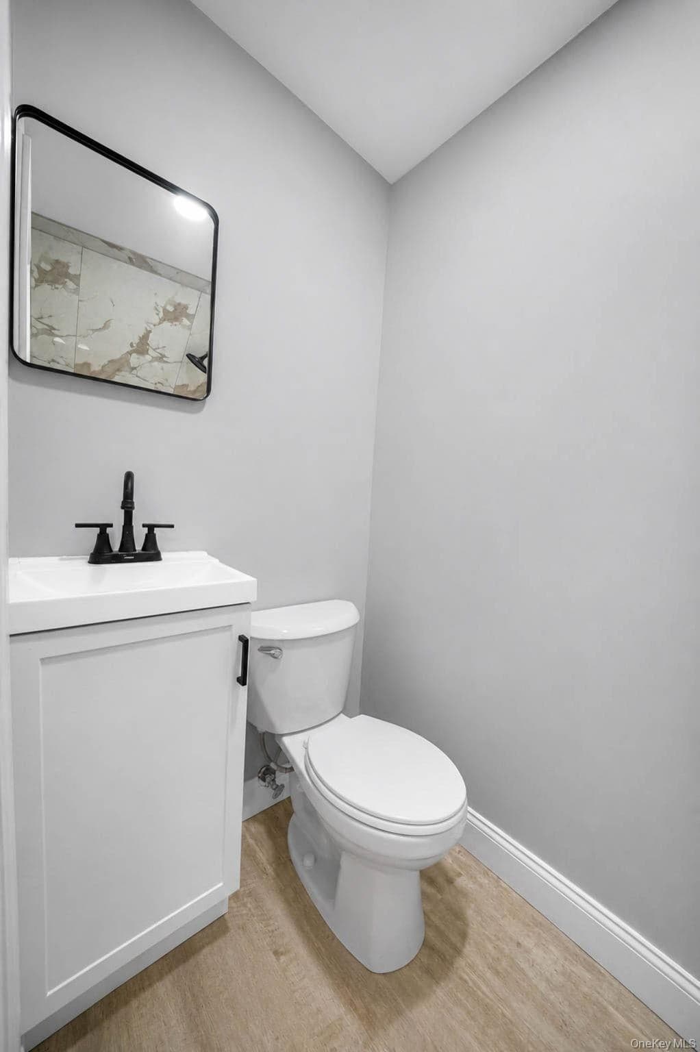 4059 Paulding Avenue thumbnail 36