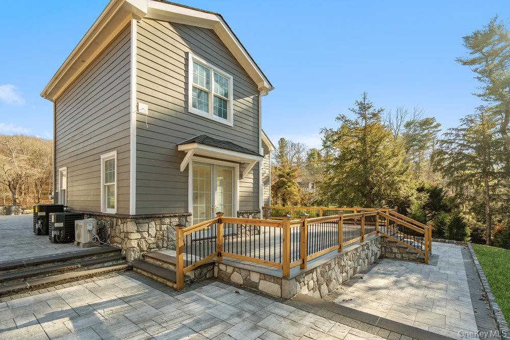 89 Mill River Road thumbnail 34