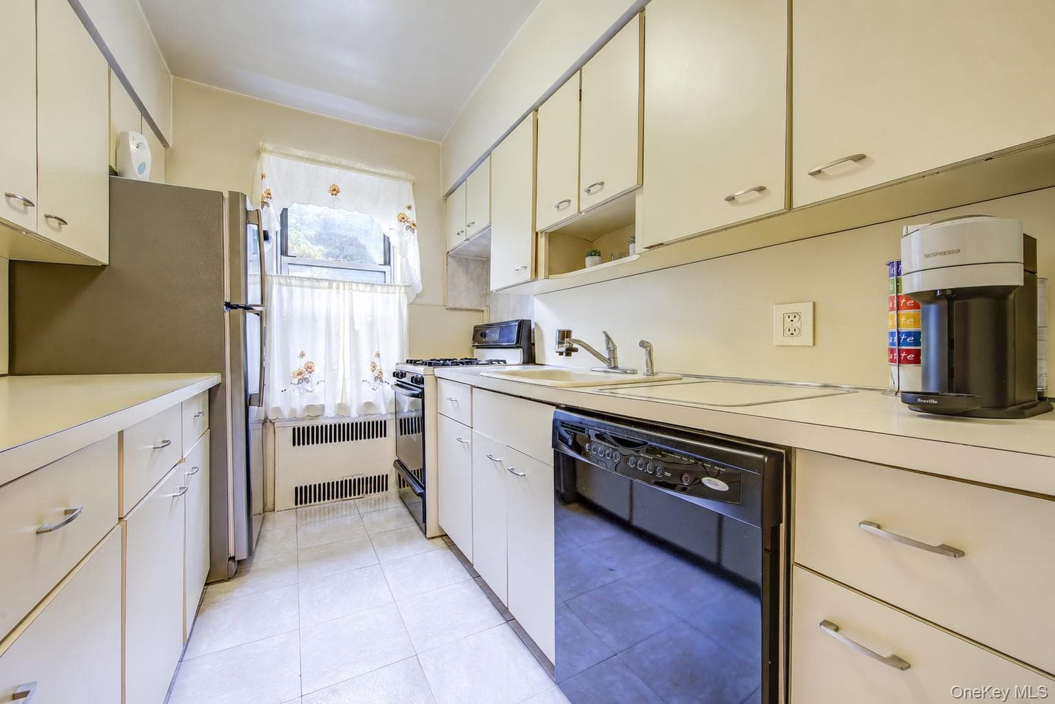 77-11 35th Avenue Unit: 1S thumbnail 3