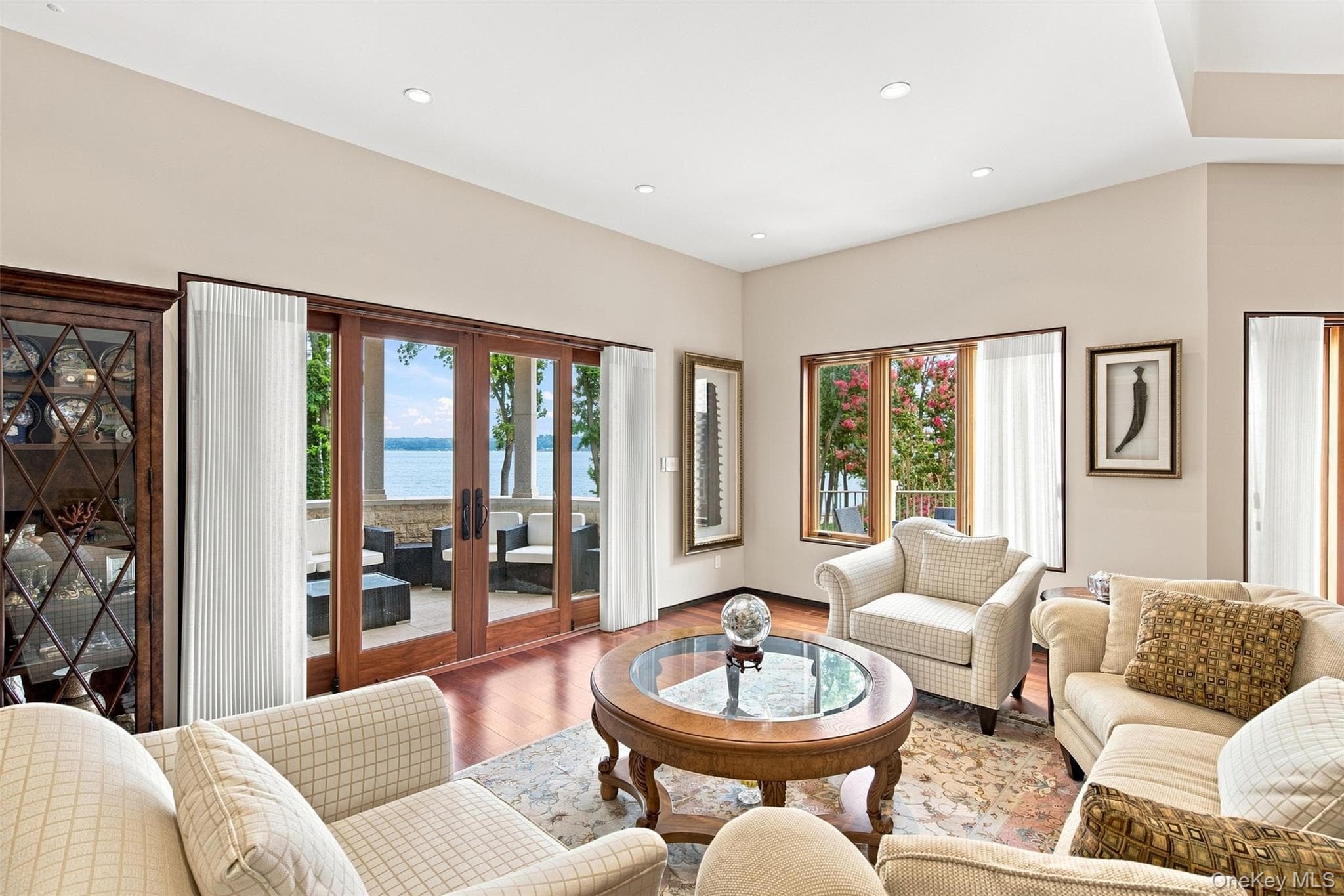 900 W Shore Road thumbnail 12