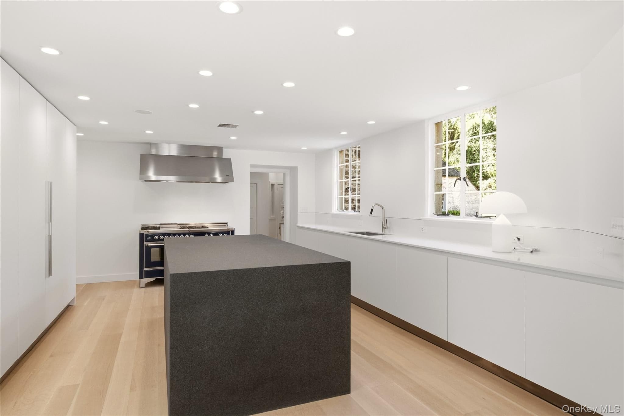 3 White Hill Road thumbnail 12