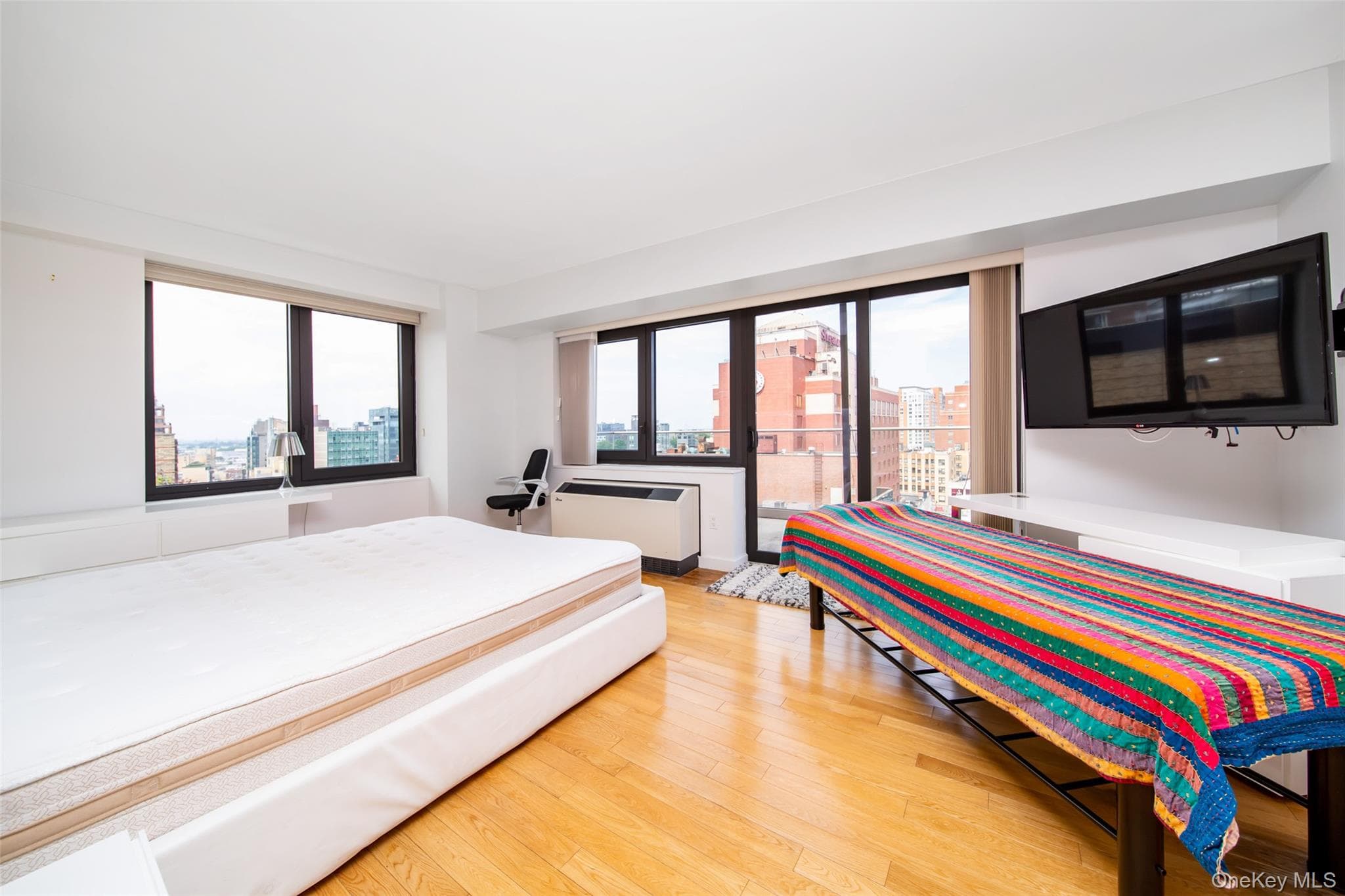 39-16 Prince Street Unit: PhB thumbnail 15