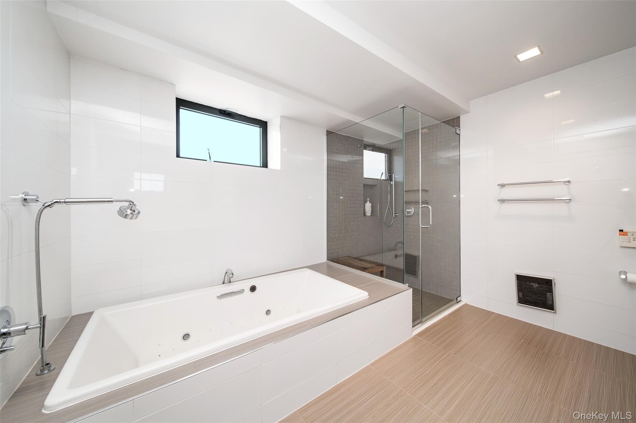 39-16 Prince Street Unit: PhB thumbnail 17