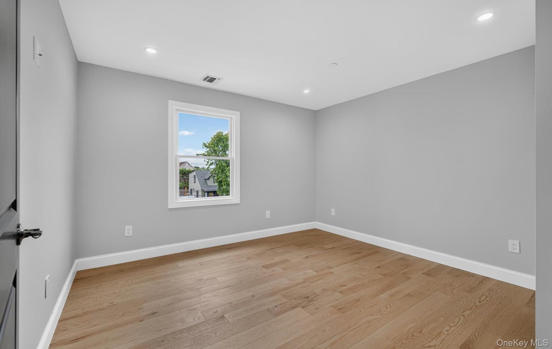 851 W Bay Drive thumbnail 35