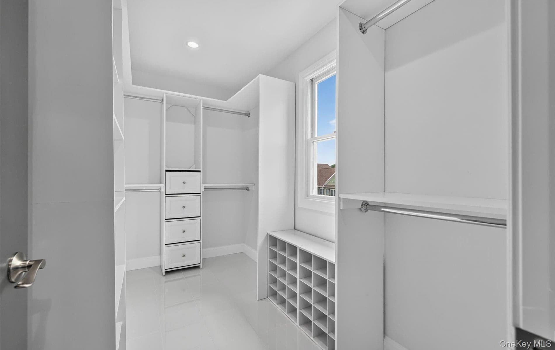851 W Bay Drive thumbnail 29