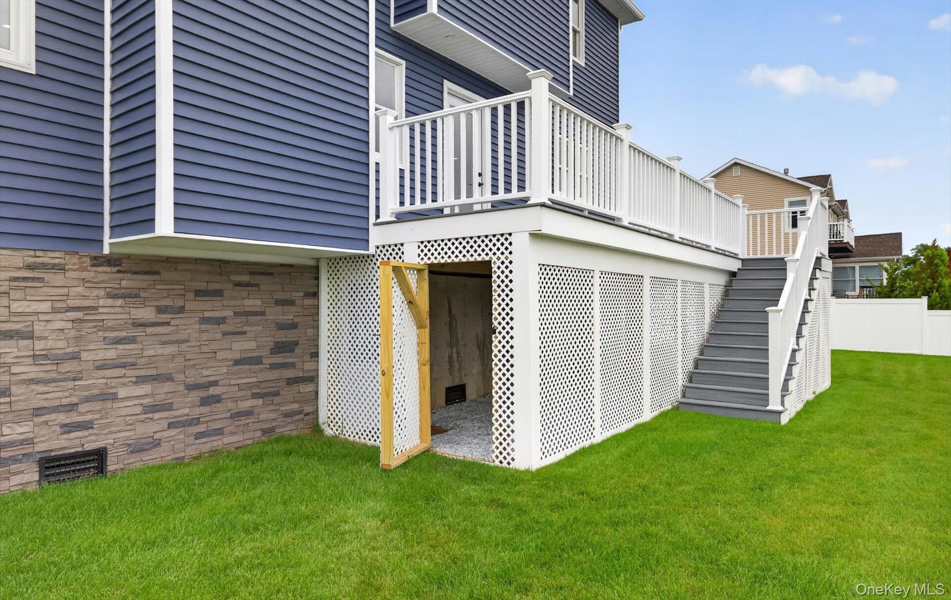 851 W Bay Drive thumbnail 44