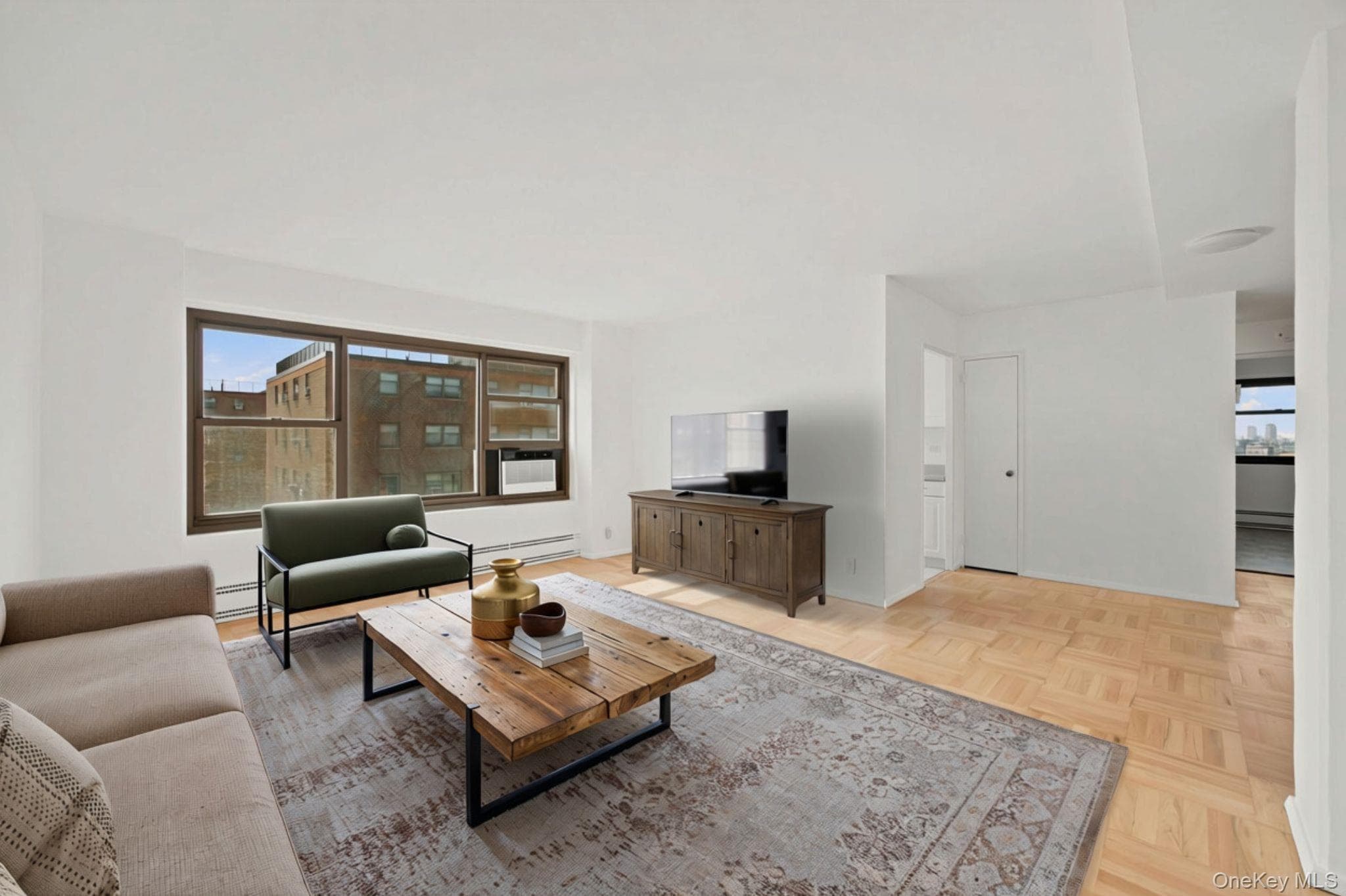 21-41 34th Avenue Unit: 14B thumbnail 2