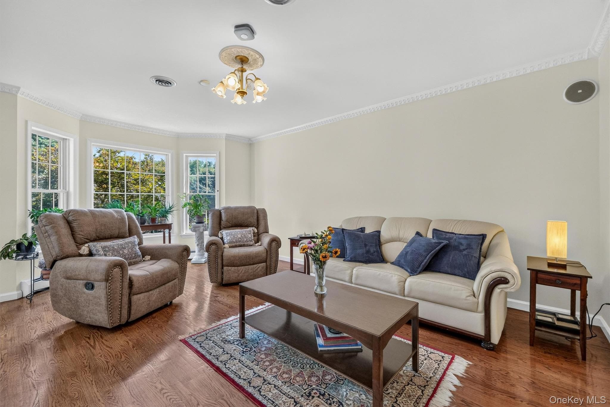 44 Greenwich Avenue thumbnail 7