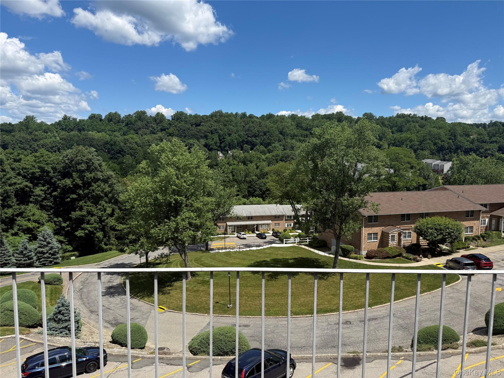 1840 Crompond Road Unit: 7D4 thumbnail 10
