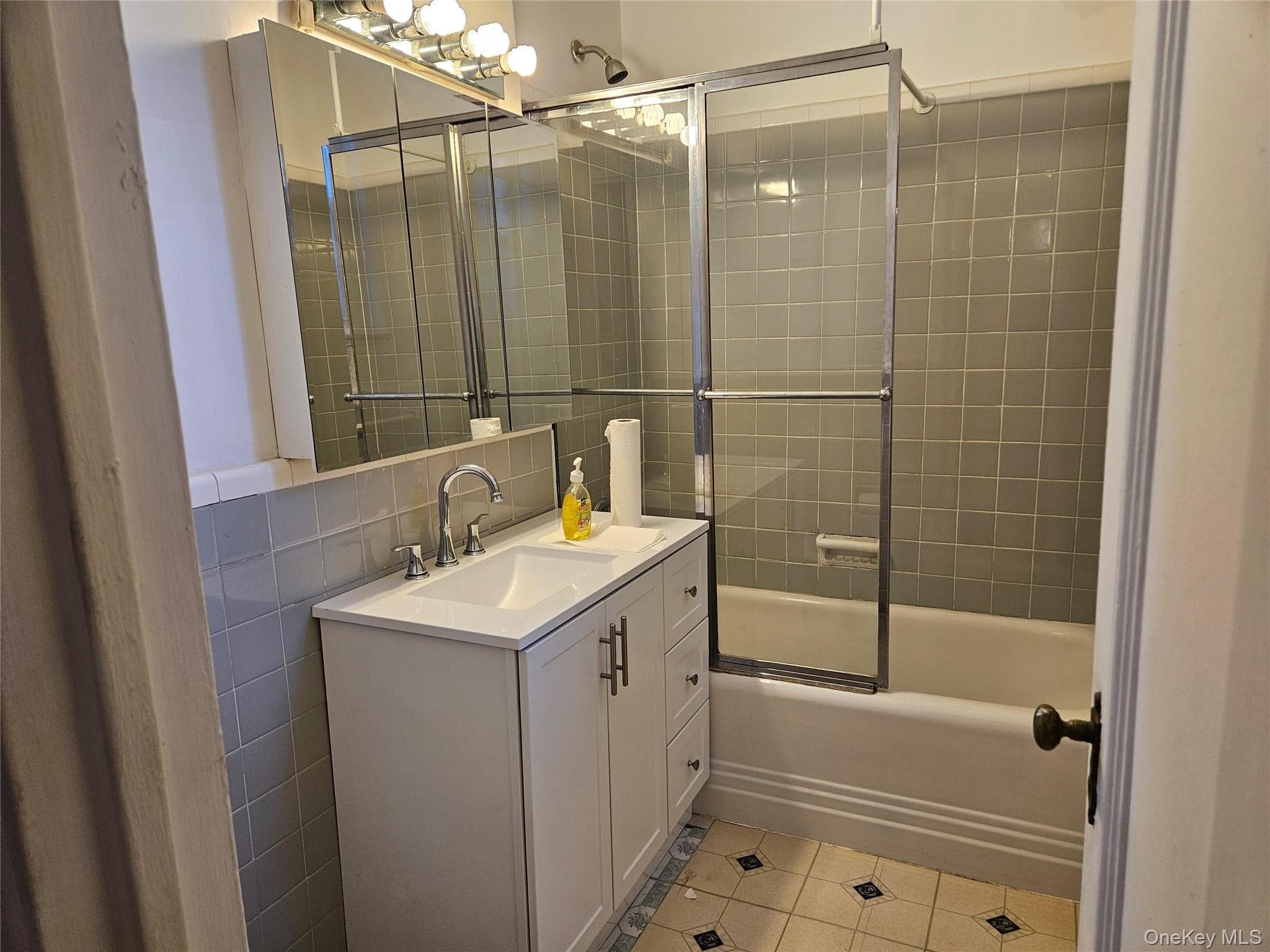 72-15 37th Avenue Unit: 3H thumbnail 10