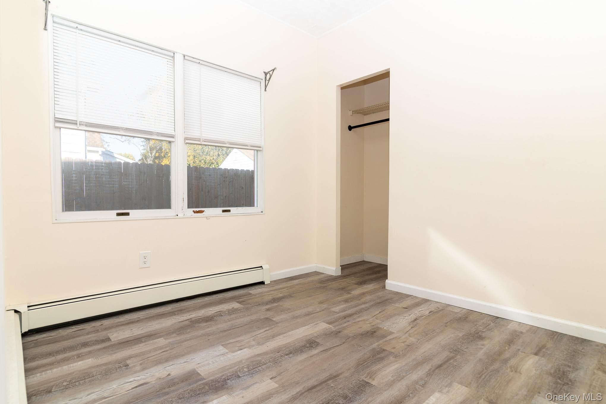 102 Sproat Street thumbnail 22