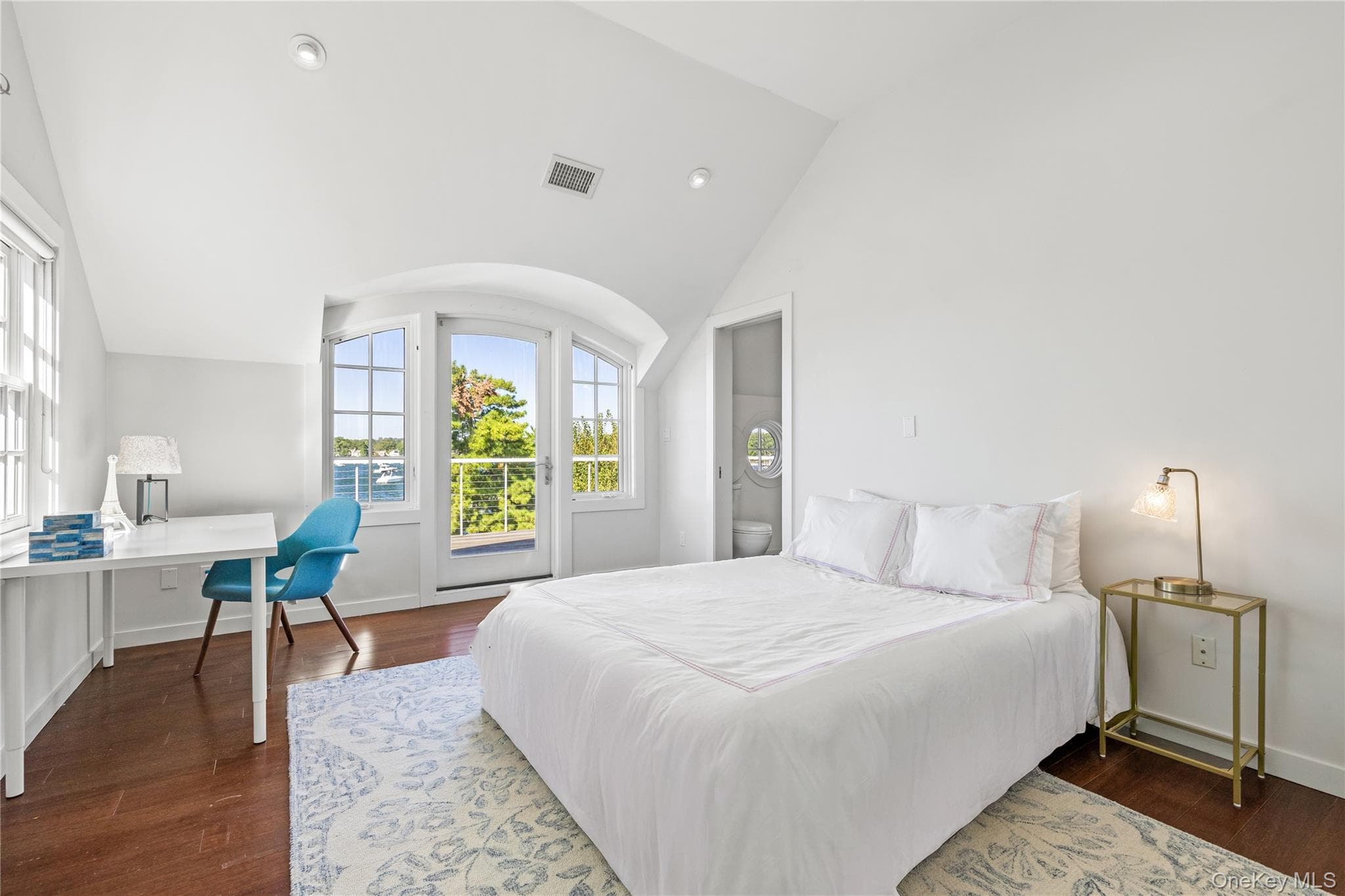 1357 Flagler Drive thumbnail 34