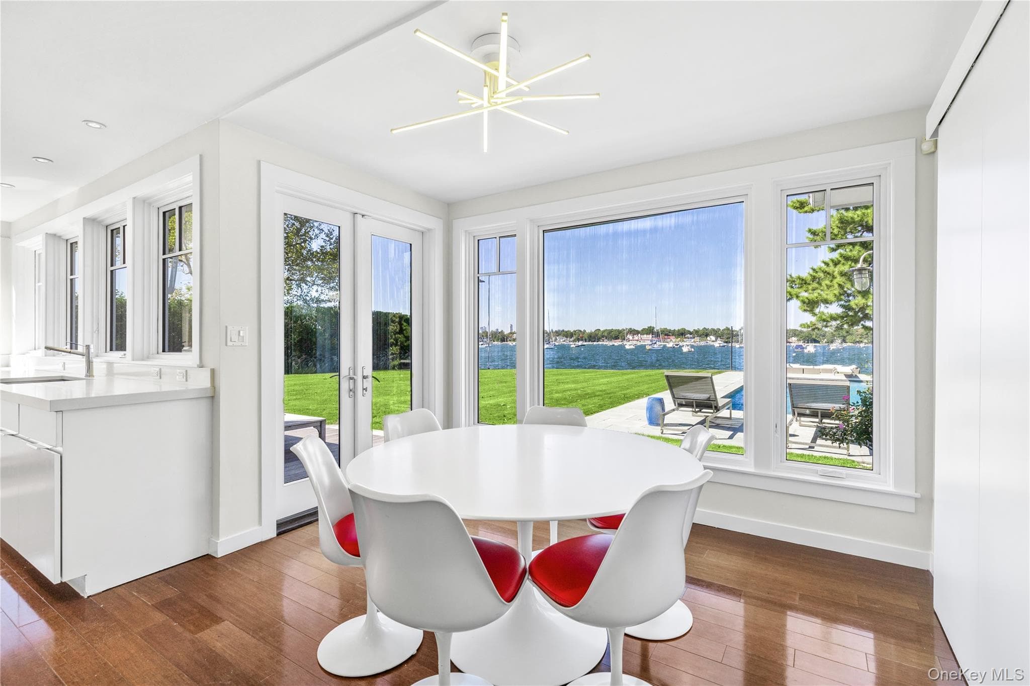 1357 Flagler Drive thumbnail 15