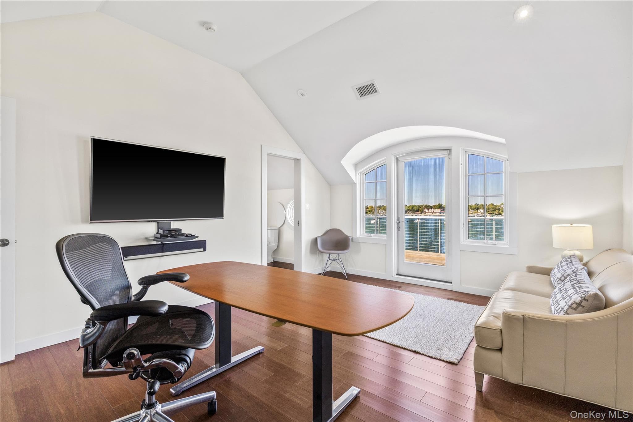 1357 Flagler Drive thumbnail 37